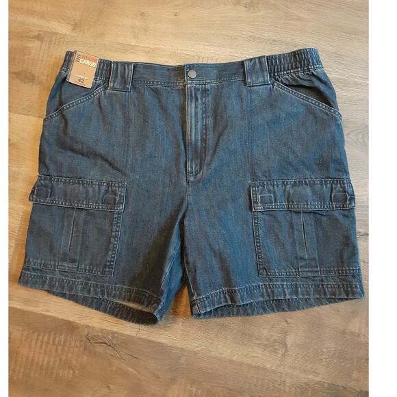 Roundtree & Yorke Hiker Cargo Classic Fit Jean Denim Shorts size 42 NEW Cotton - Picture 1 of 4